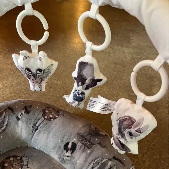 DockATot Deluxe+ Mrs. Mighetto - Picture 3 of 3